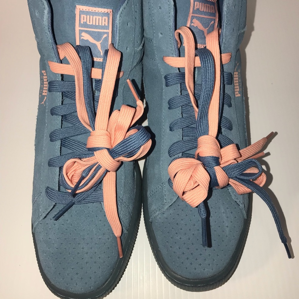 Puma Suede Pink Dolphin Collab Blue Pink Men Shoes - Picture 8 of 8